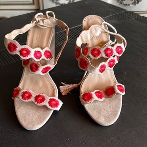 Raffia Embroidered Sandals
Size: 7.5